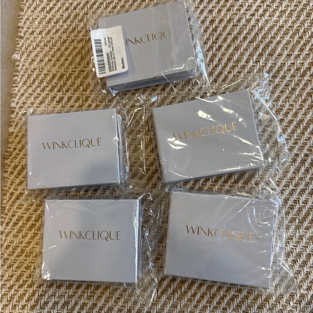 NEW Winkclique bundle of 5 duo books in STELLA